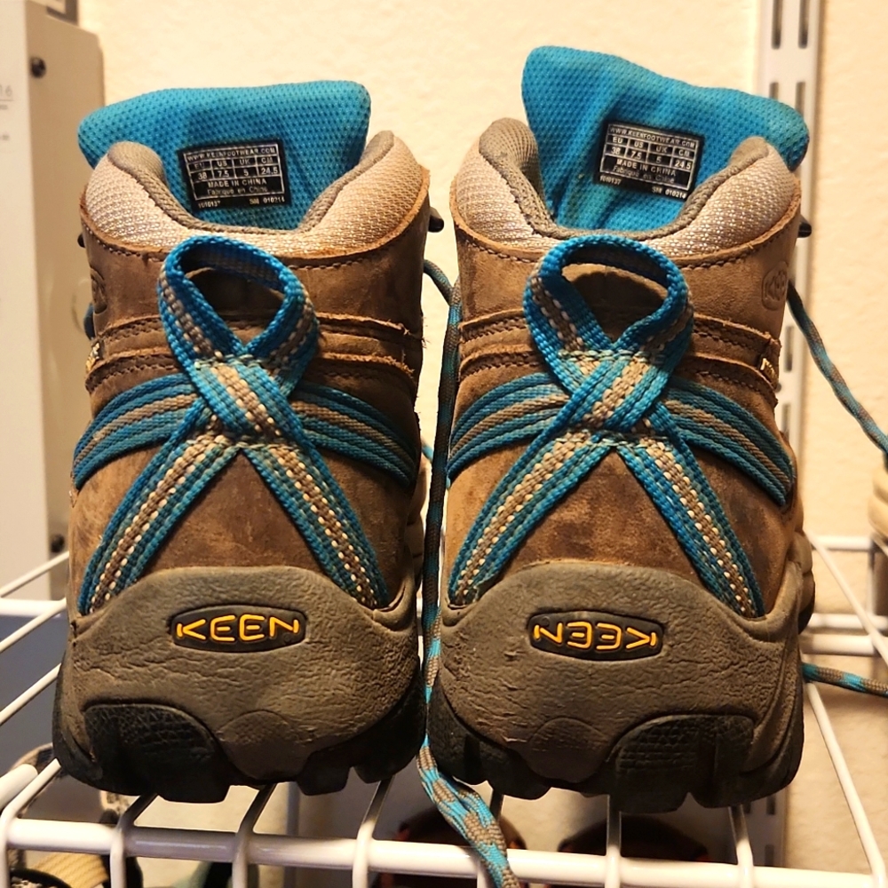 Keen waterproof hiking boots